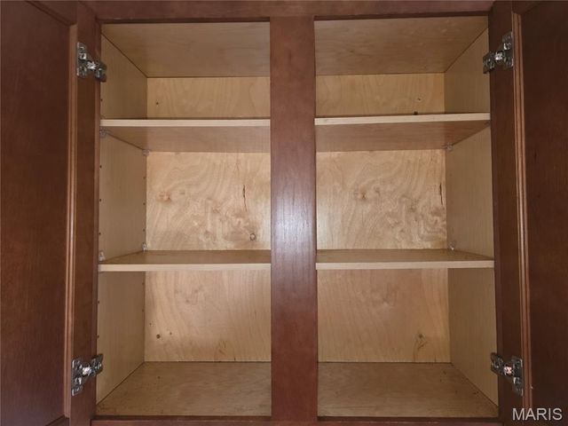 8015 Allen Avenue, St Louis, MO 63114