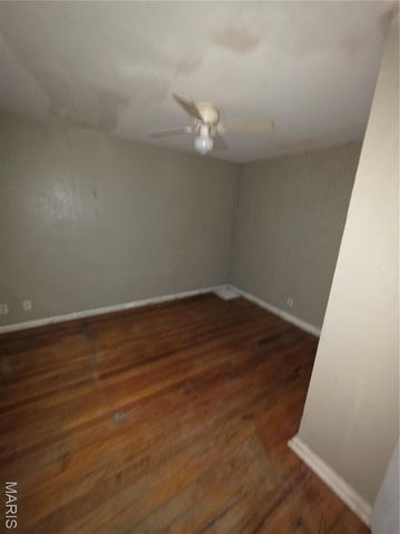 8015 Allen Avenue, St Louis, MO 63114