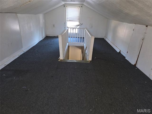 8015 Allen Avenue, St Louis, MO 63114