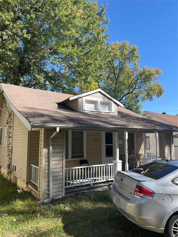 8015 Allen Avenue, St Louis, MO 63114