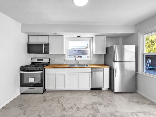 1304 Freeland Avenue, Calumet City, IL 60409