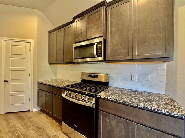 10901 SW 19th Street, Yukon, OK 73099