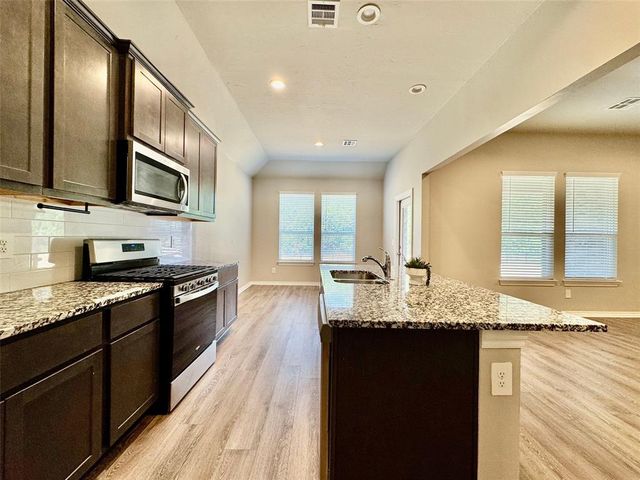 10901 SW 19th Street, Yukon, OK 73099
