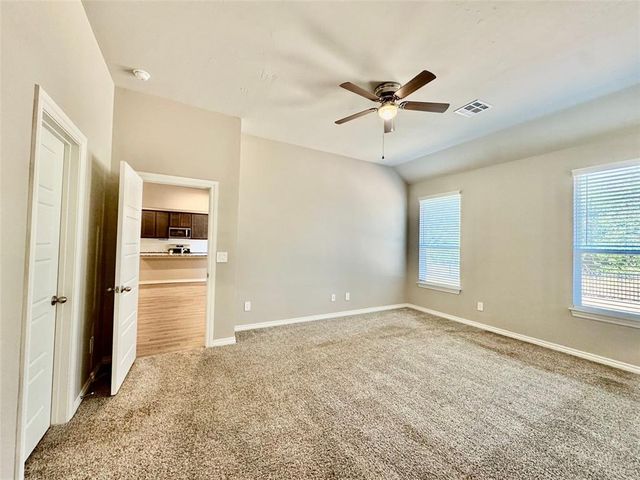 10901 SW 19th Street, Yukon, OK 73099