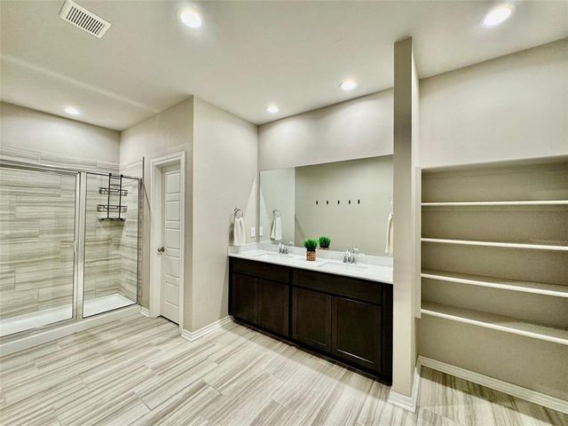 10901 SW 19th Street, Yukon, OK 73099