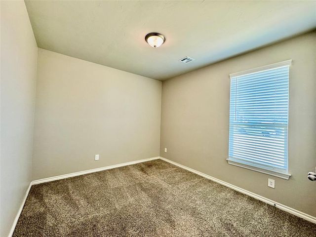 10901 SW 19th Street, Yukon, OK 73099