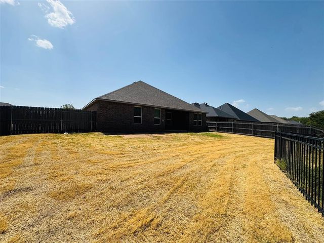 10901 SW 19th Street, Yukon, OK 73099