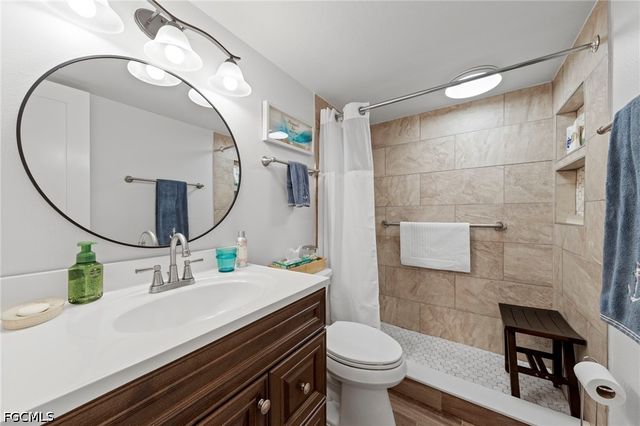7104 Nantucket CIR 3, North Fort Myers, FL 33917