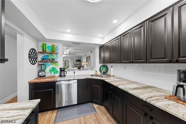 7104 Nantucket CIR 3, North Fort Myers, FL 33917