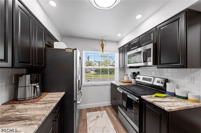 7104 Nantucket CIR 3, North Fort Myers, FL 33917