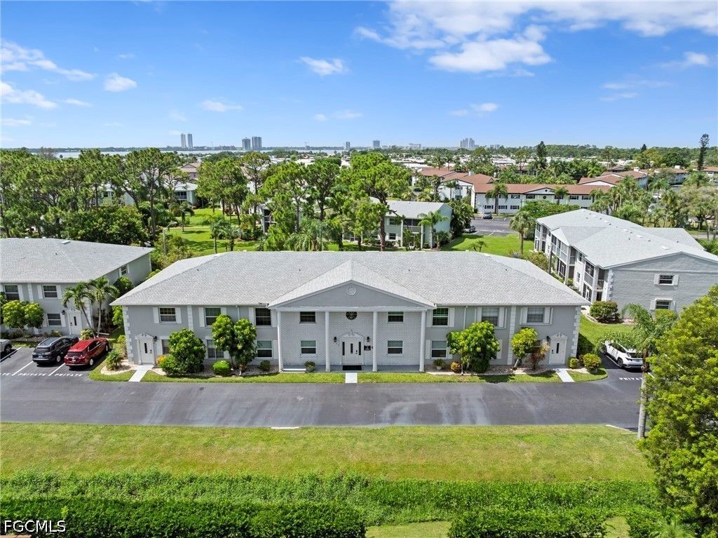 7104 Nantucket CIR 3, North Fort Myers, FL 33917
