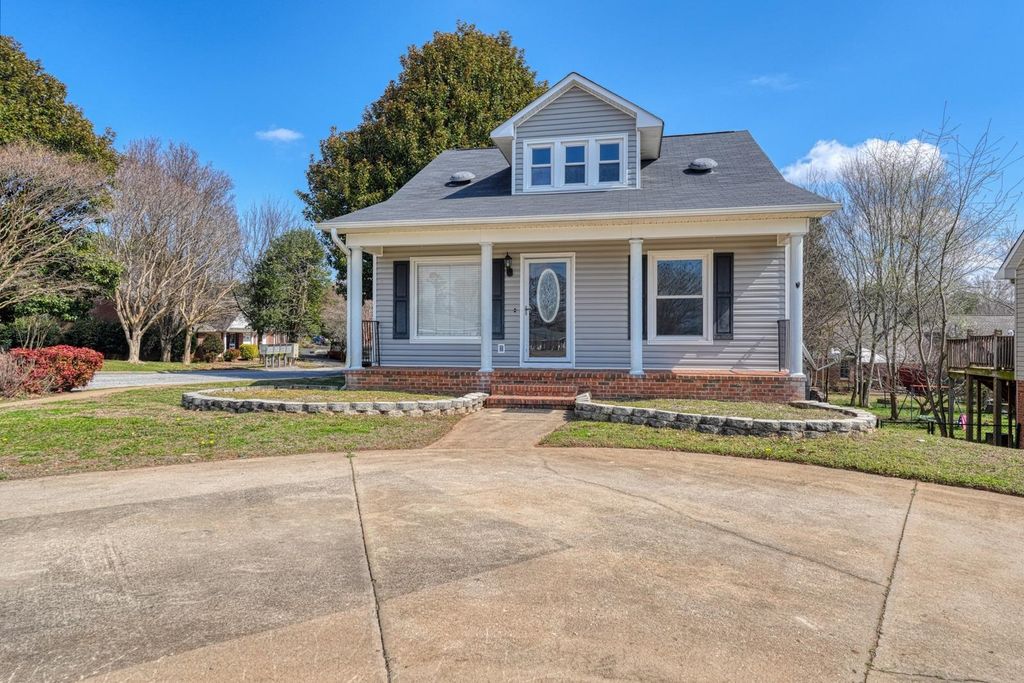 5295 Pogue St Street, Spartanburg, SC 29301