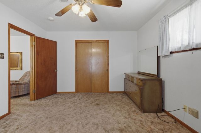 329 N Ash Avenue, Azle, TX 76020