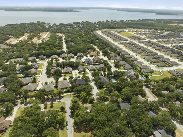 329 N Ash Avenue, Azle, TX 76020