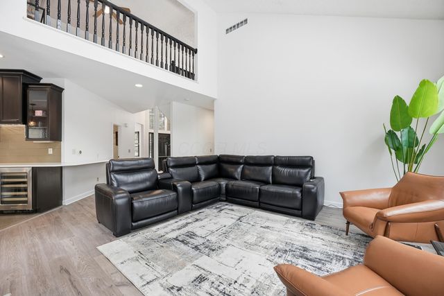 339 Aylesbury Drive S, Westerville, OH 43082