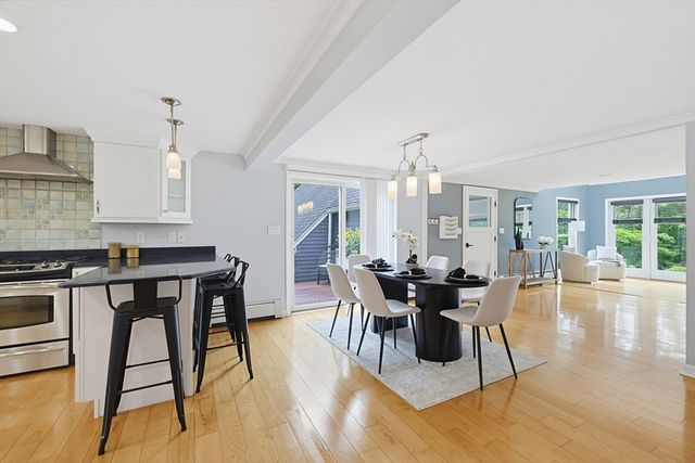 36 Stewart St, West Newbury, MA 01985