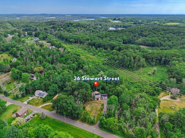 36 Stewart St, West Newbury, MA 01985