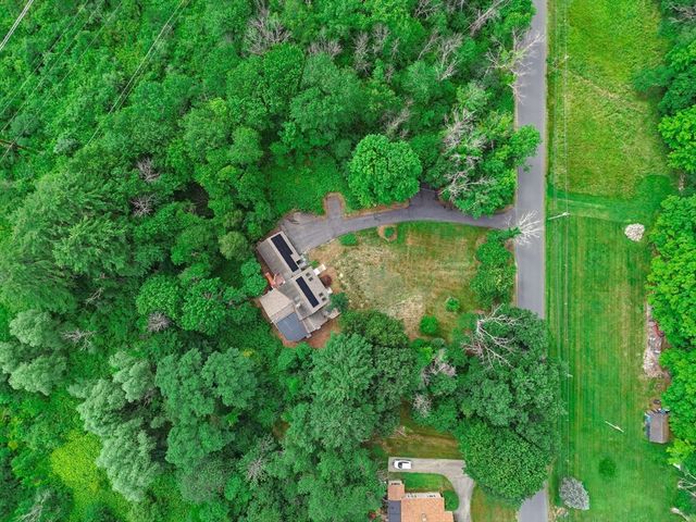 36 Stewart St, West Newbury, MA 01985