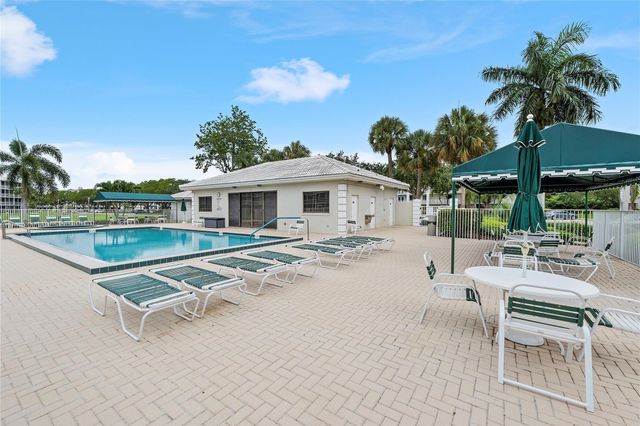 6121 Balboa Circle 306, Boca Raton, FL 33433