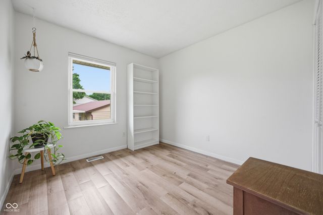 203 Kerr Drive, Lapel, IN 46051