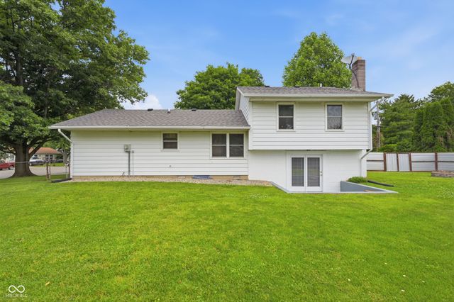 203 Kerr Drive, Lapel, IN 46051