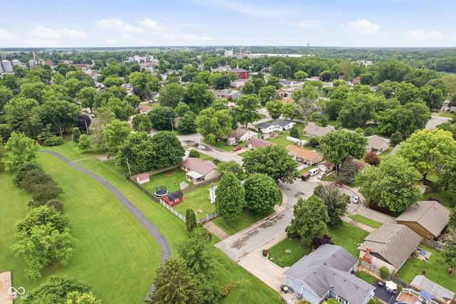 203 Kerr Drive, Lapel, IN 46051