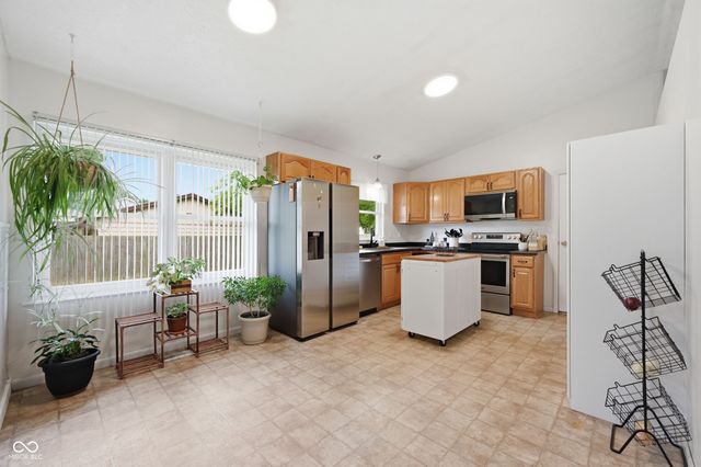 203 Kerr Drive, Lapel, IN 46051