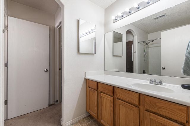 700 97th Street SW, Albuquerque, NM 87121