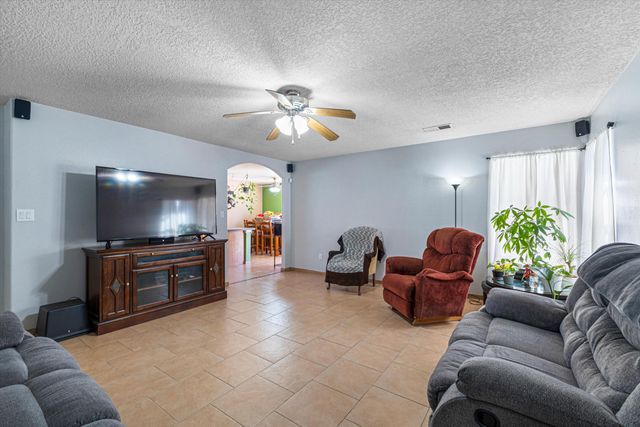 700 97th Street SW, Albuquerque, NM 87121