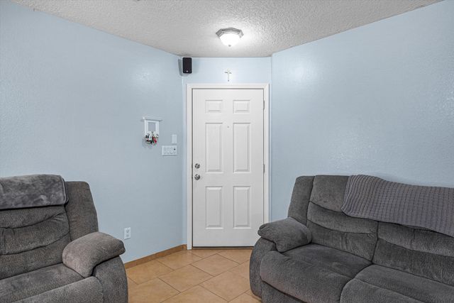 700 97th Street SW, Albuquerque, NM 87121