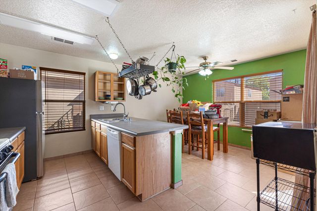 700 97th Street SW, Albuquerque, NM 87121