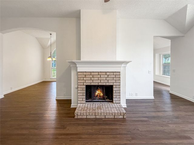 2516 Fairway View Drive, Burleson, TX 76028