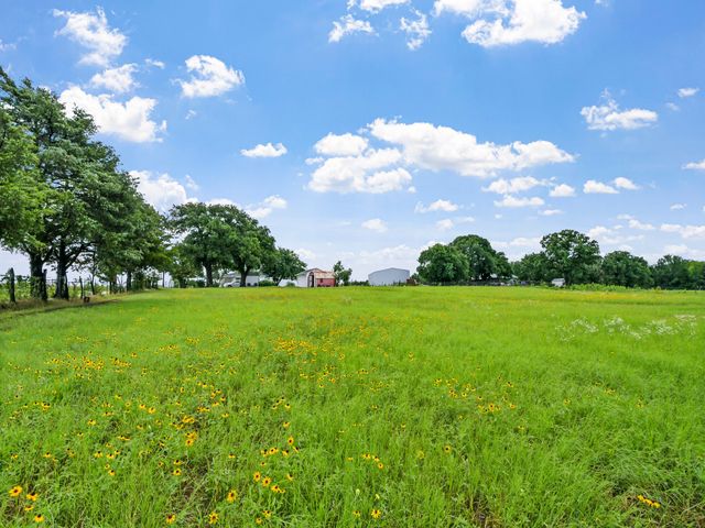 764 County Road 147, Gainesville, TX 76240