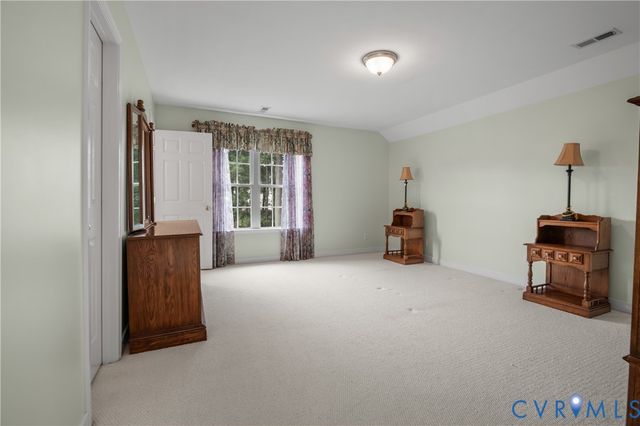 4901 Claybon Ln, Chester, VA 23831