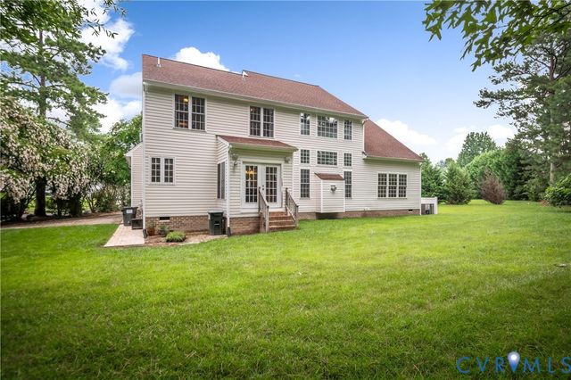 4901 Claybon Ln, Chester, VA 23831