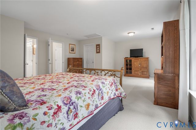 4901 Claybon Ln, Chester, VA 23831