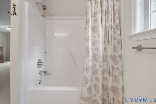4901 Claybon Ln, Chester, VA 23831