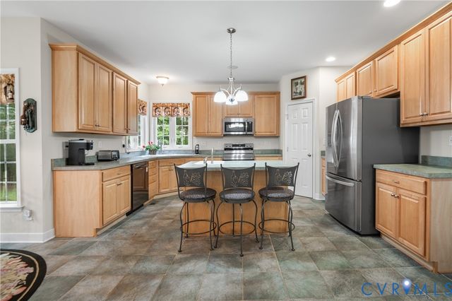 4901 Claybon Ln, Chester, VA 23831