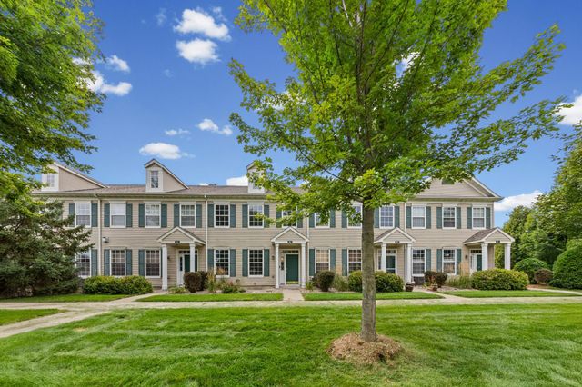 941 Newport Avenue, Shakopee, MN 55379