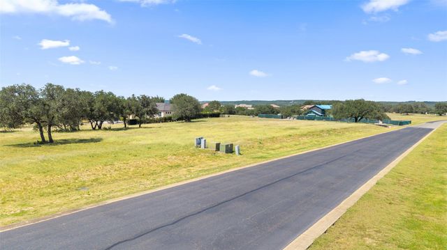 25801 Cliff CV, Spicewood, TX 78669