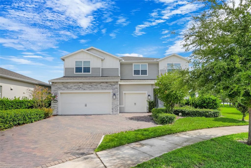 Image 2 of property listing at 13485 PANAMA BEACH COURT, Orlando, FL 32827