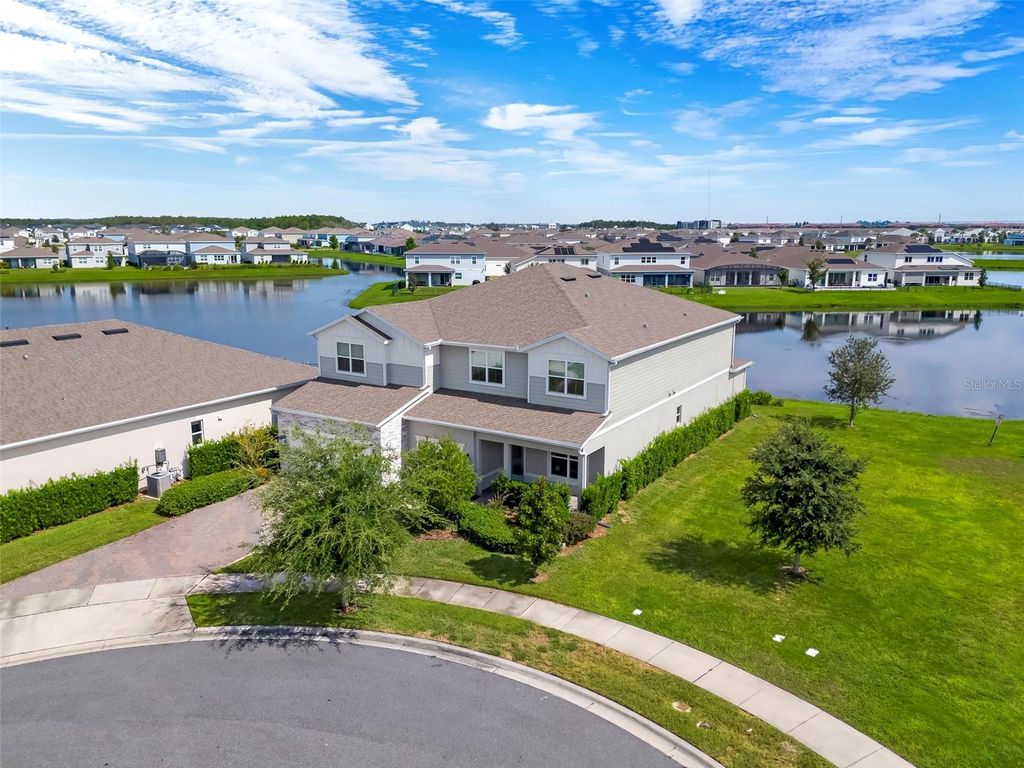 Image 3 of property listing at 13485 PANAMA BEACH COURT, Orlando, FL 32827