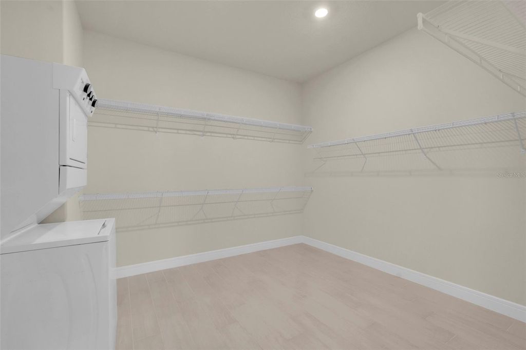 Image 24 of property listing at 13485 PANAMA BEACH COURT, Orlando, FL 32827