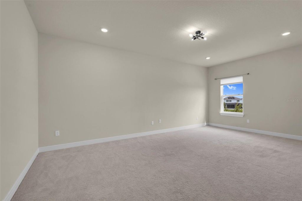 Image 35 of property listing at 13485 PANAMA BEACH COURT, Orlando, FL 32827