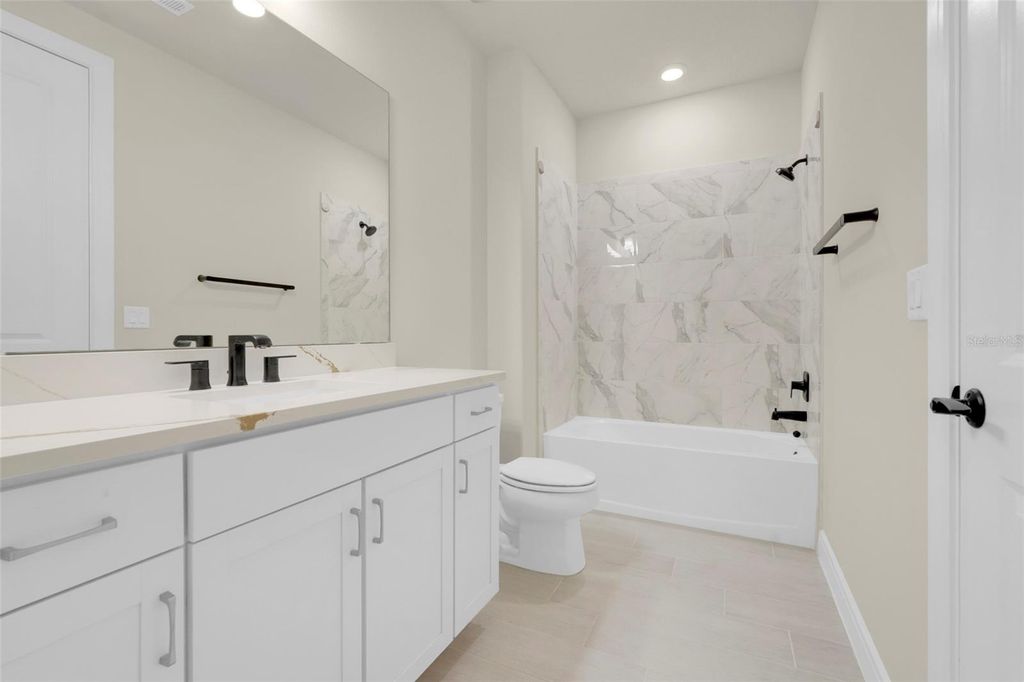 Image 51 of property listing at 13485 PANAMA BEACH COURT, Orlando, FL 32827