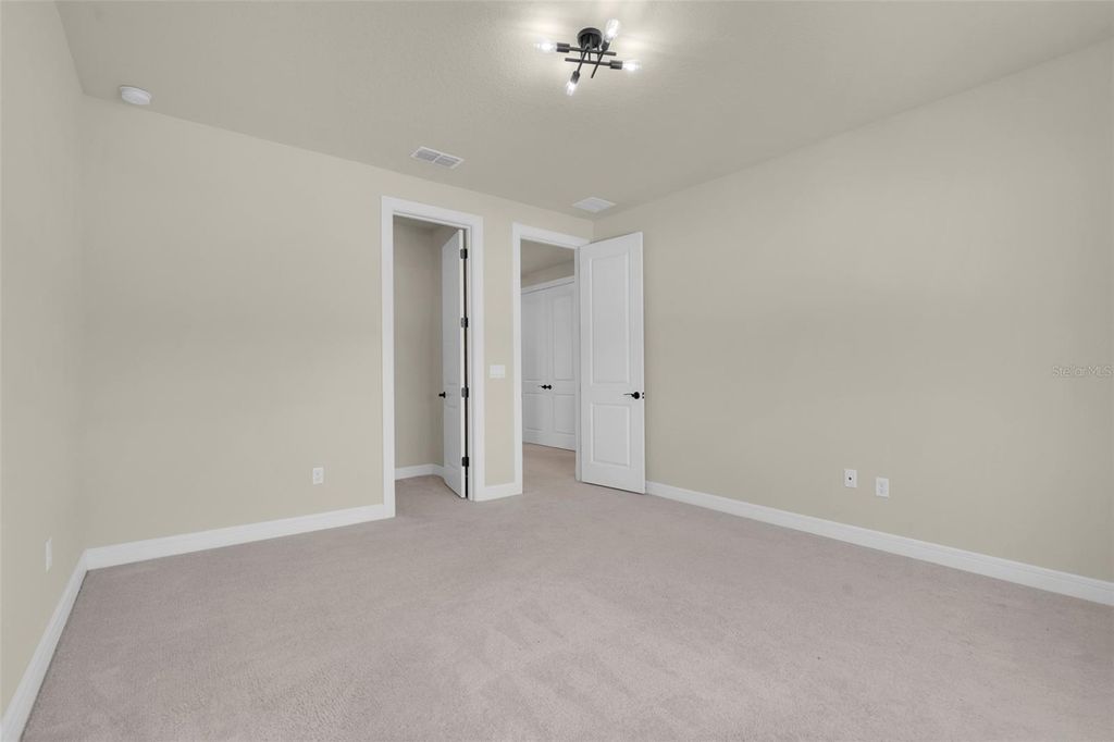 Image 55 of property listing at 13485 PANAMA BEACH COURT, Orlando, FL 32827