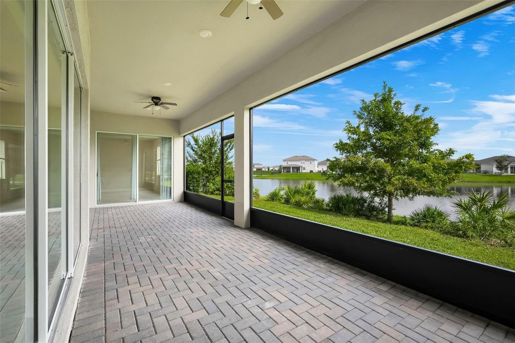 Image 58 of property listing at 13485 PANAMA BEACH COURT, Orlando, FL 32827