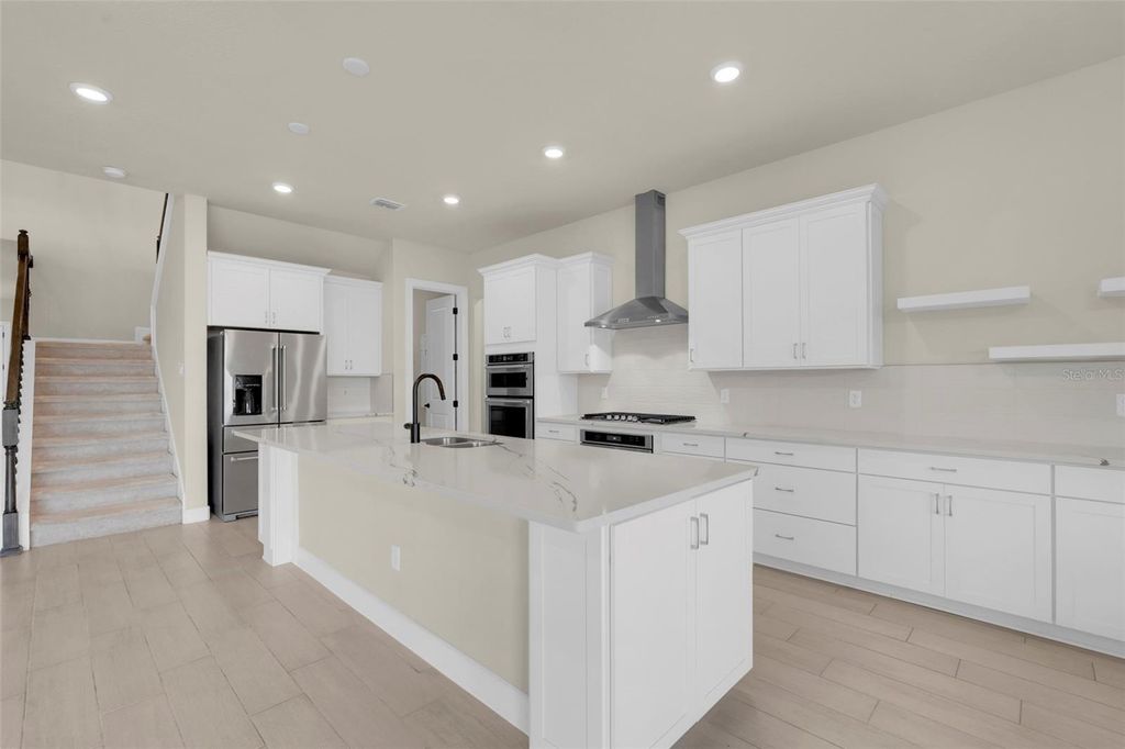 Image 9 of property listing at 13485 PANAMA BEACH COURT, Orlando, FL 32827