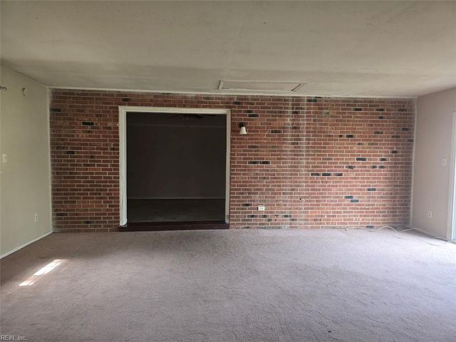 23 Harris Landing RD, Hampton, VA 23669