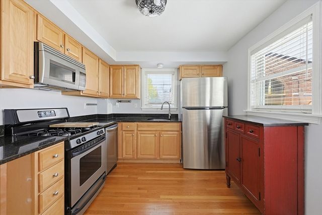 2 Tremont Place 2, Somerville, MA 02143